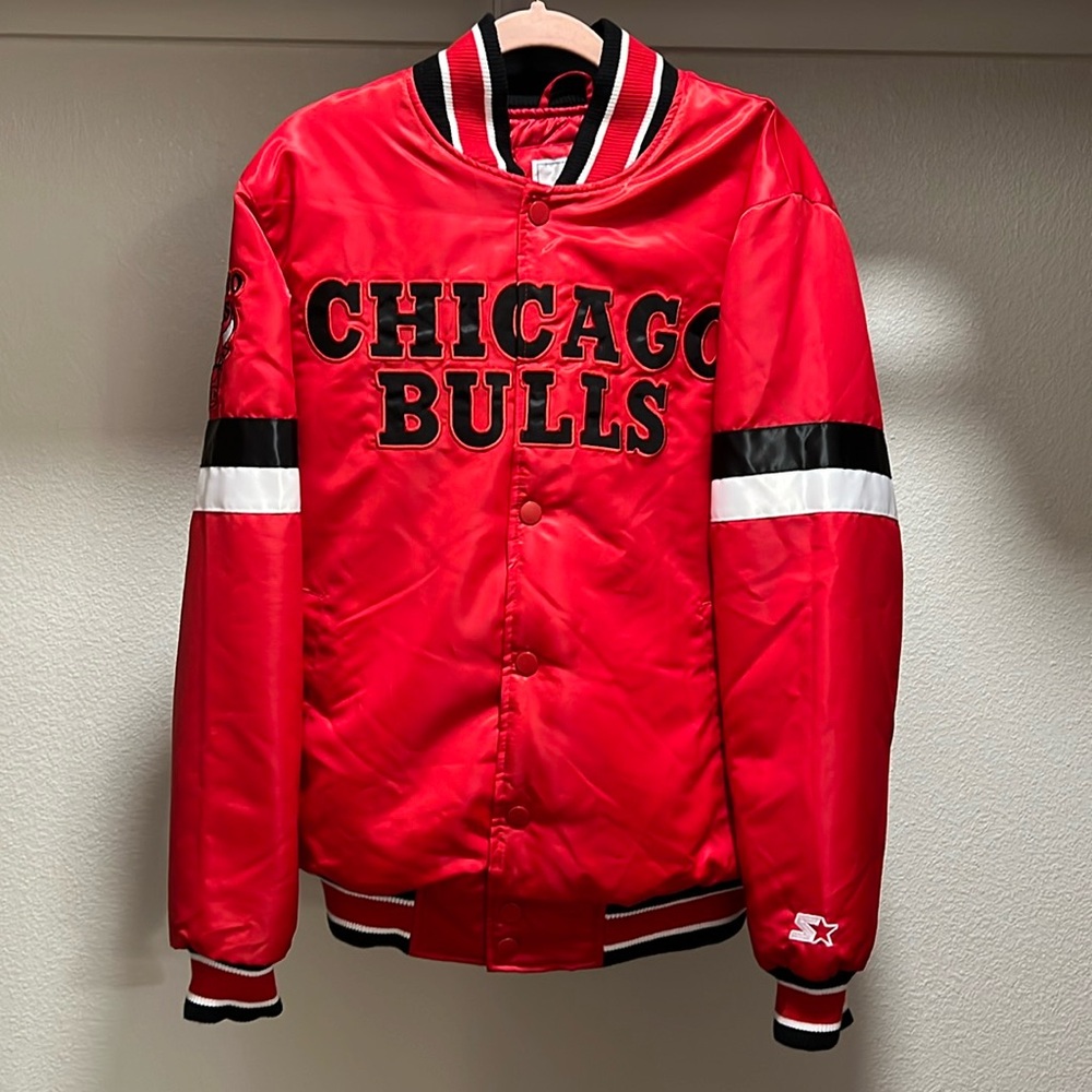 🐂 Chicago Bulls Red Sports Jacket (M) Standard Sizing 🏀